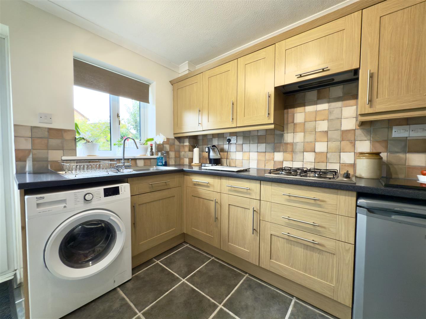 Vienne Close, Duston