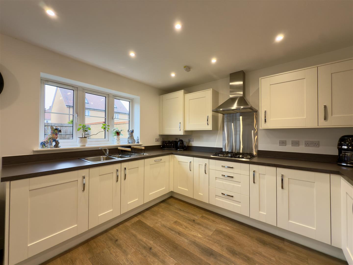 Ash Tree Road, Duston