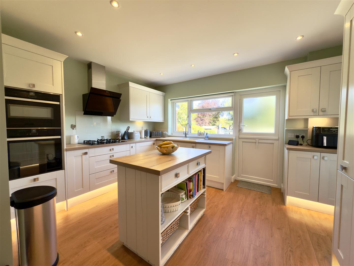 Edgehill Road, Duston