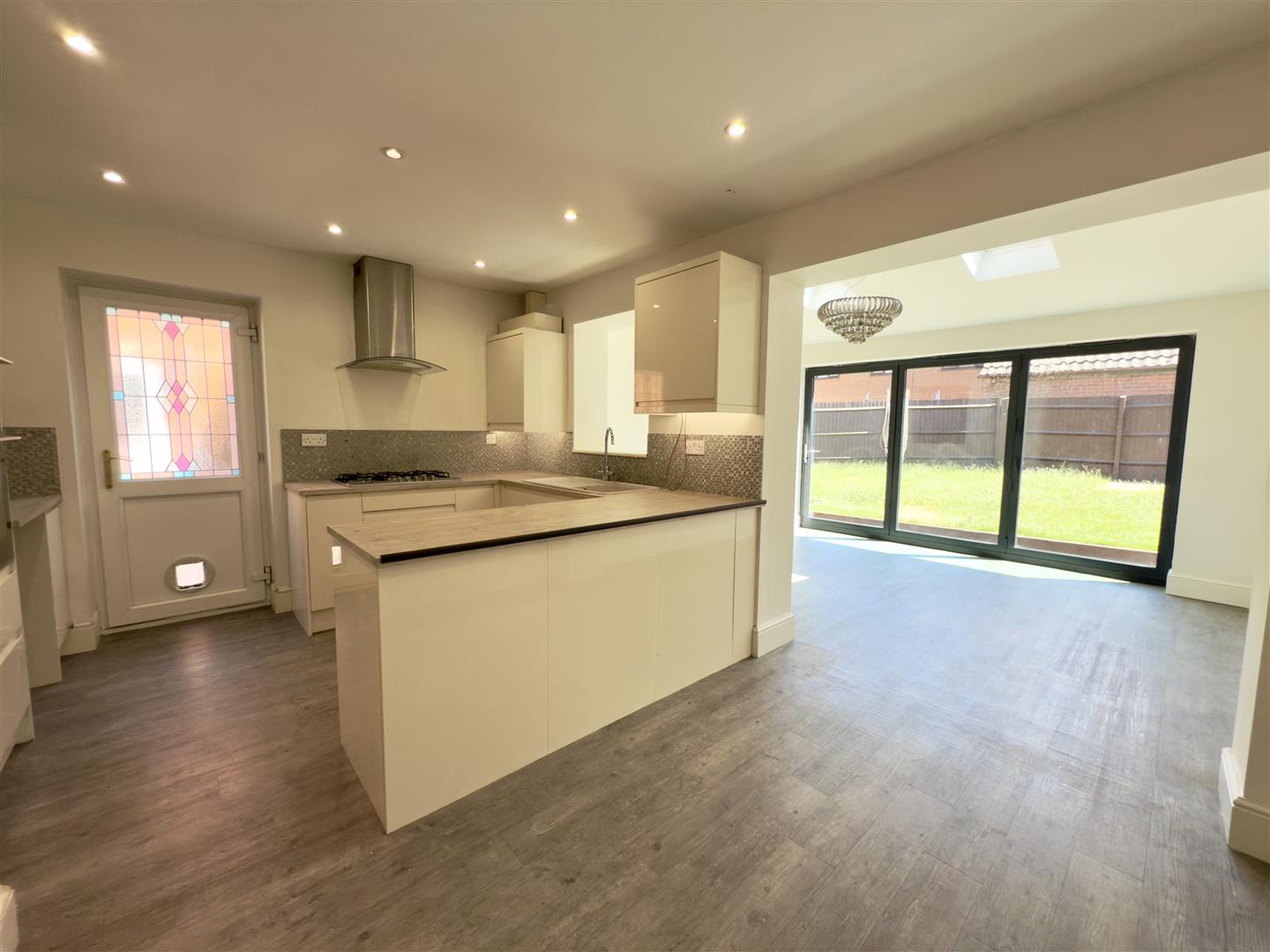 Liberty Drive, Duston