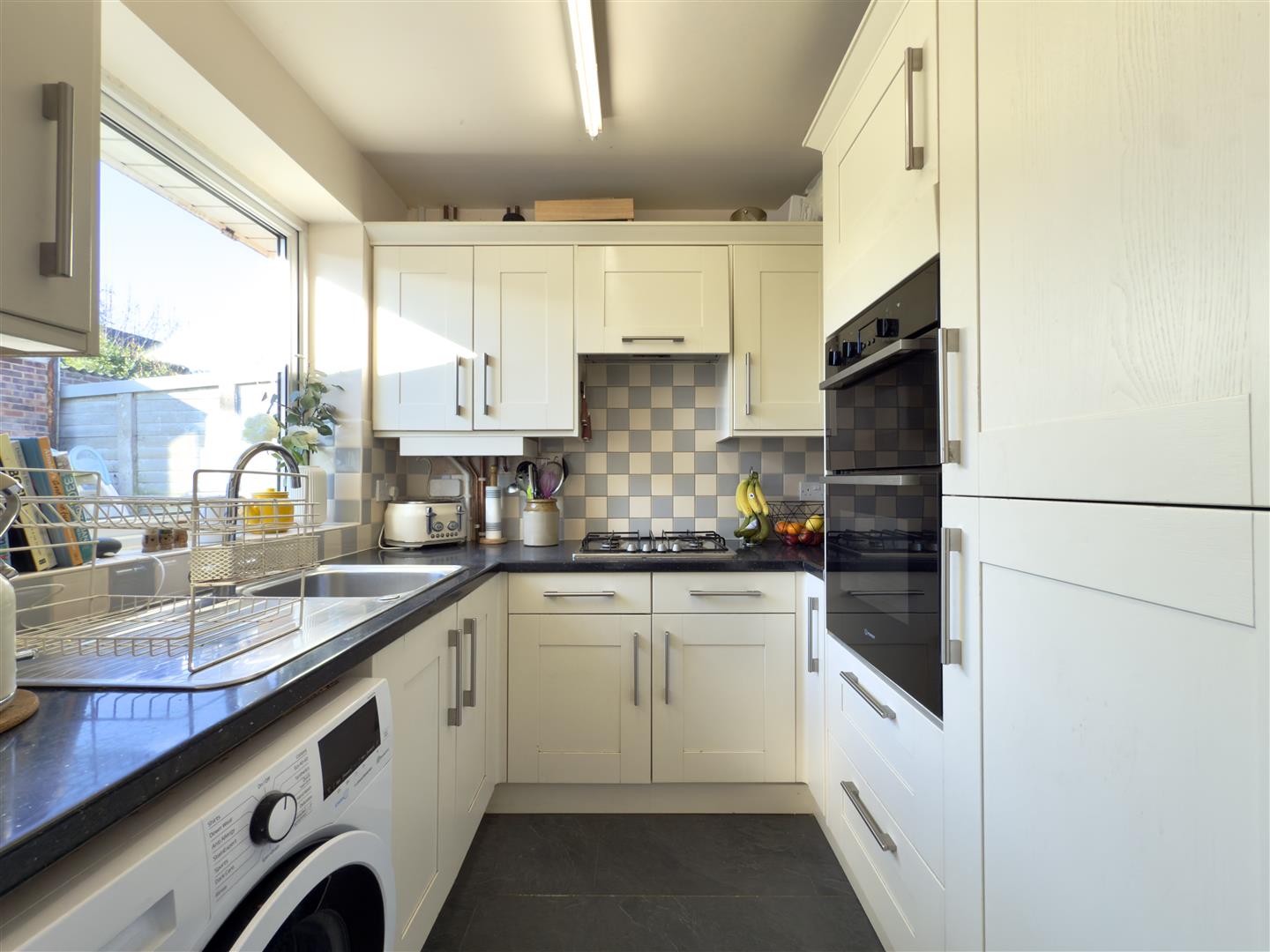 The Scarplands, Duston