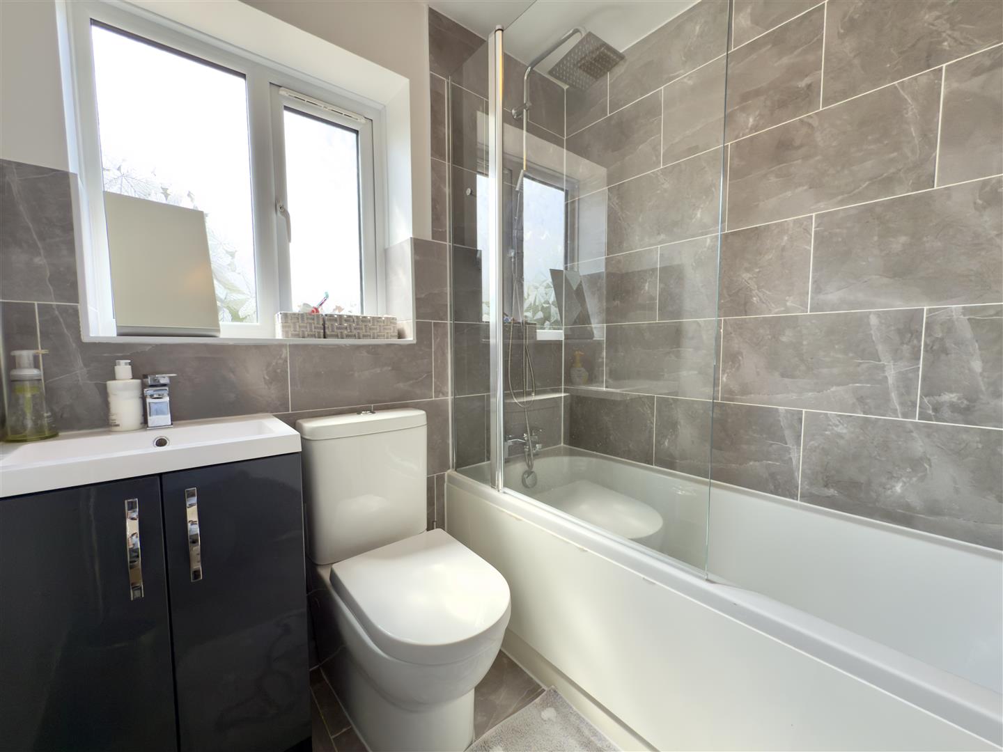 Limoges Court, Duston