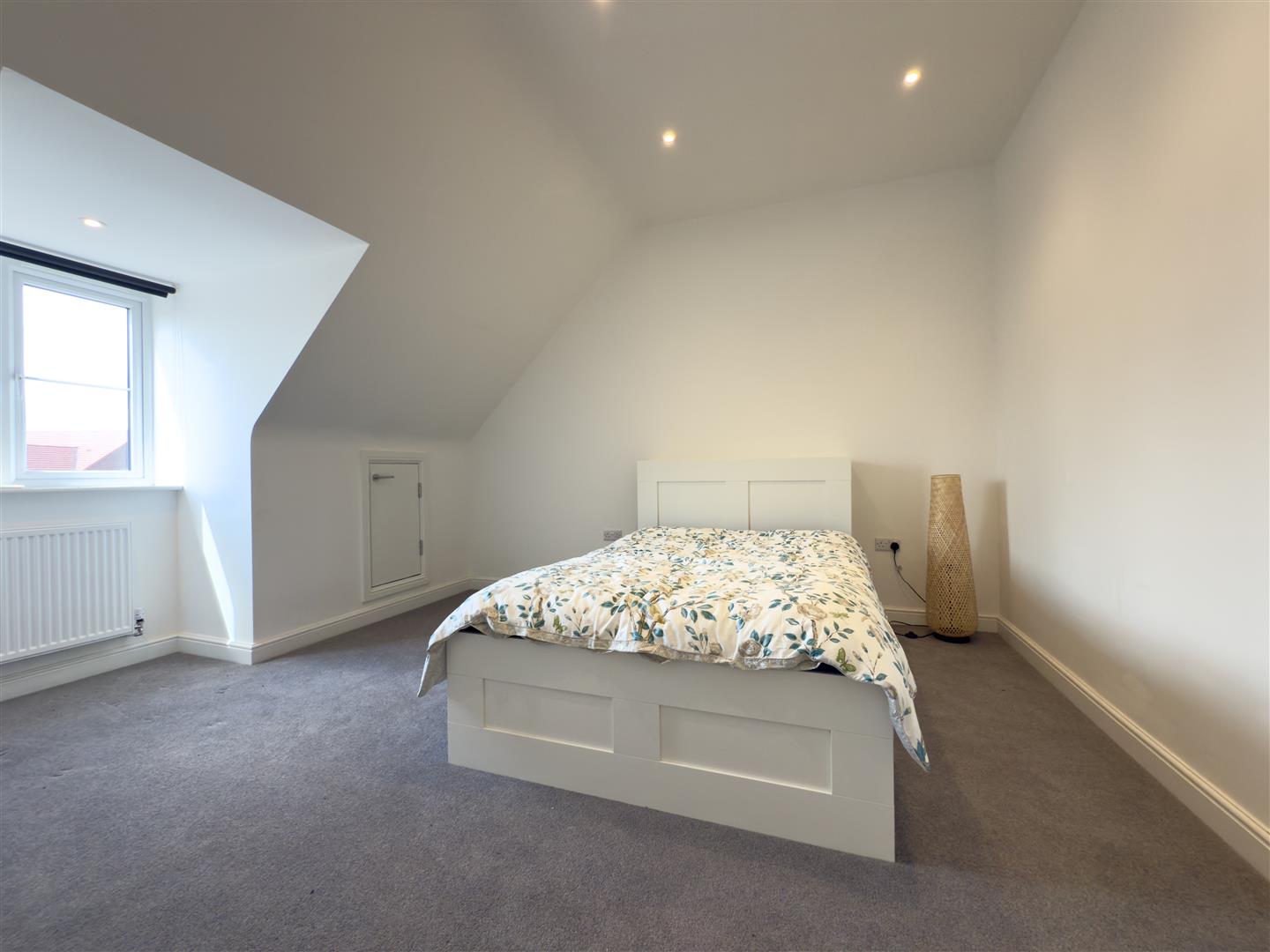 Grand Union Way, Weedon