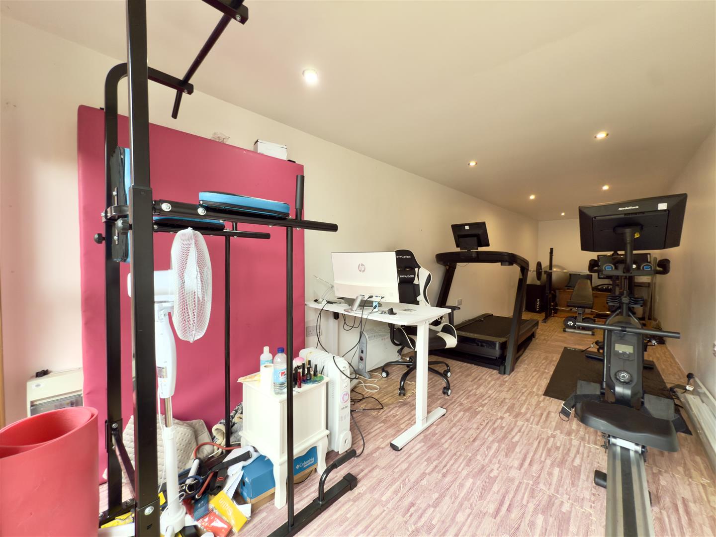 Eastfield Road, Duston