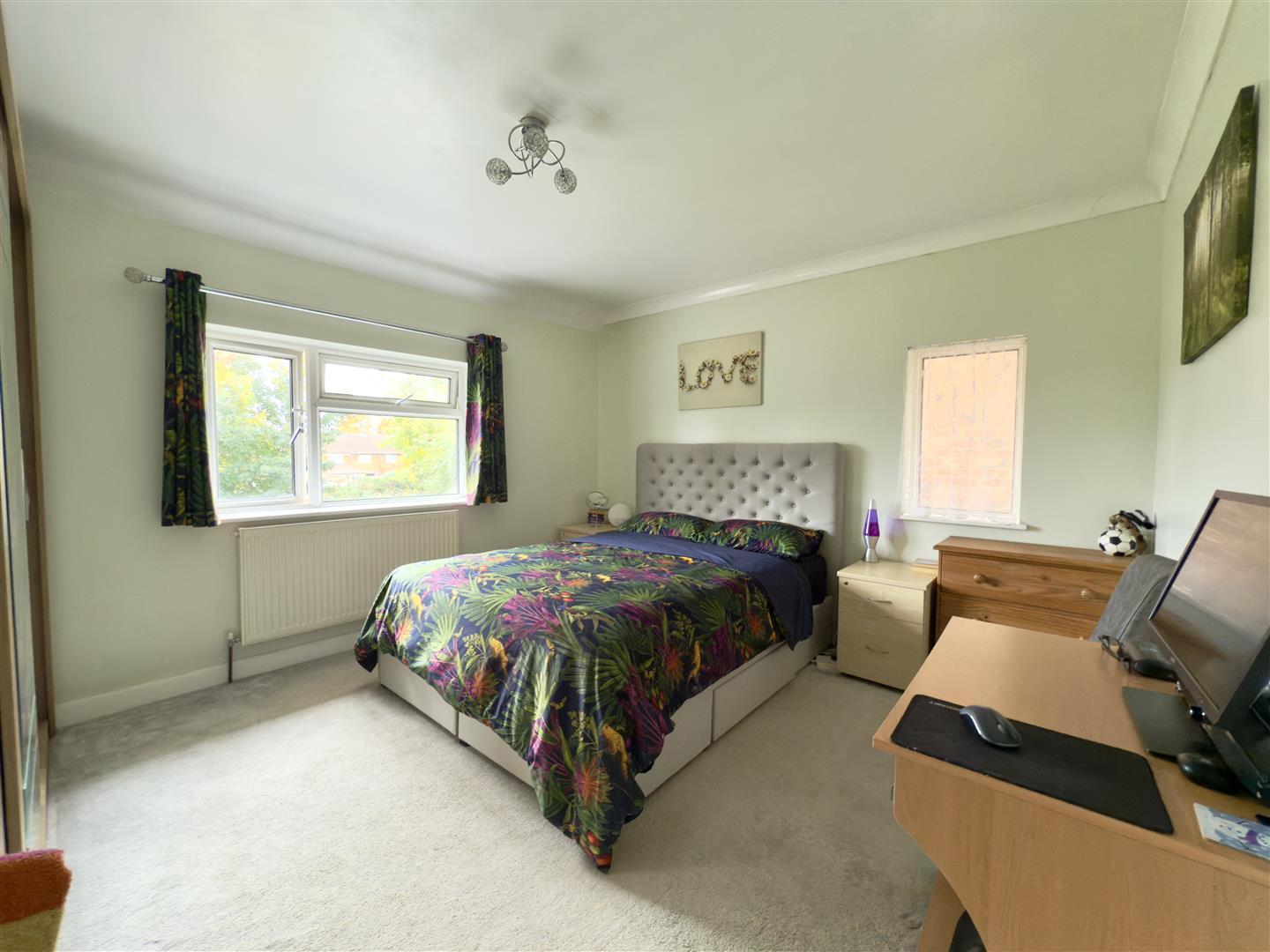 Eastfield Road, Duston