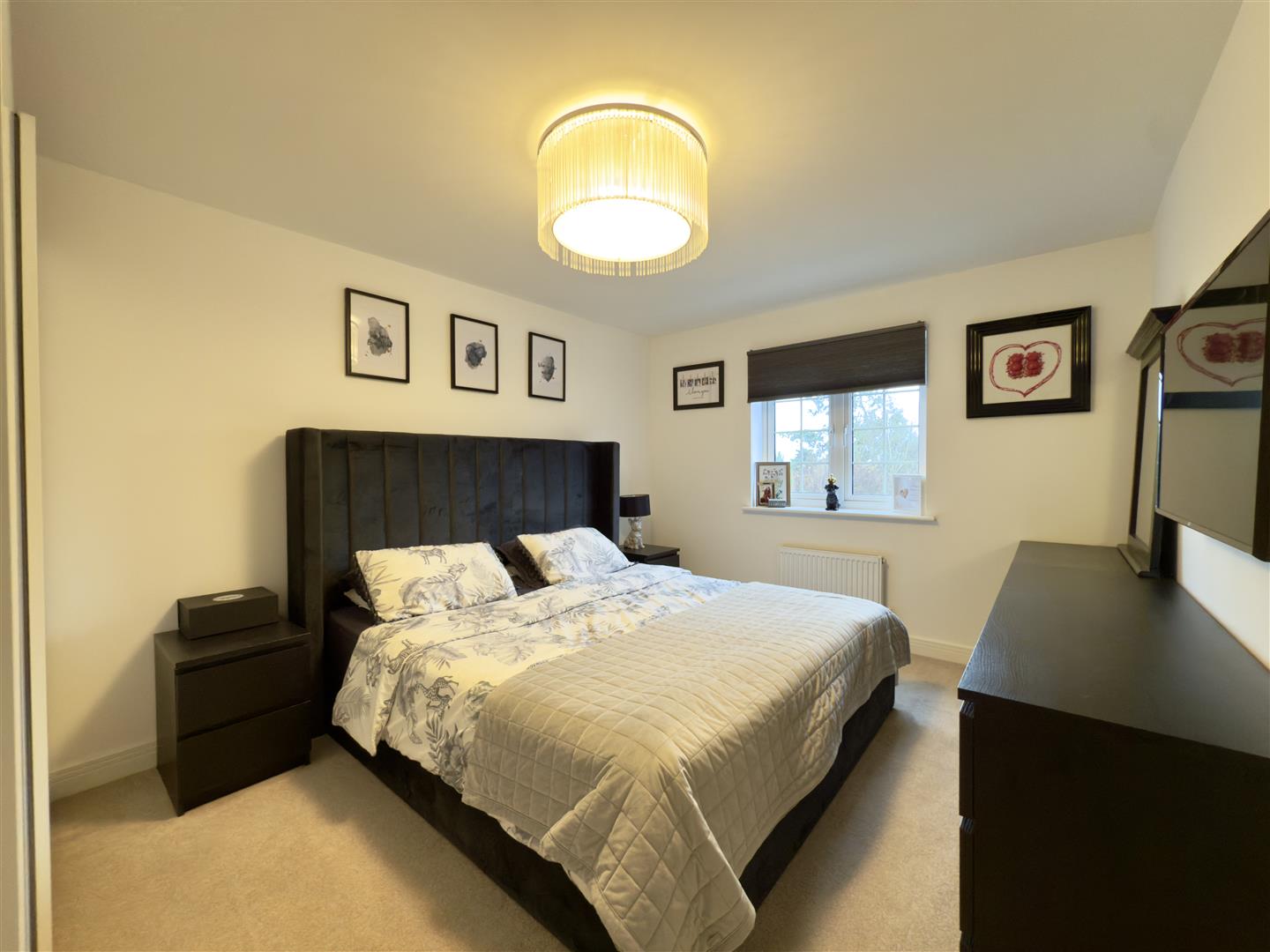 Ash Tree Road, Duston