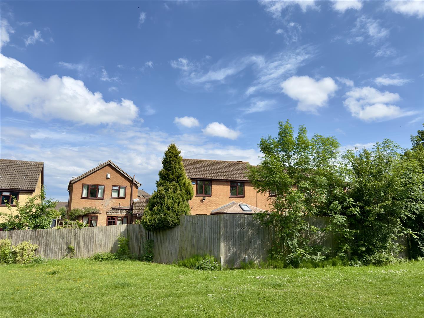 Brough Close, Duston