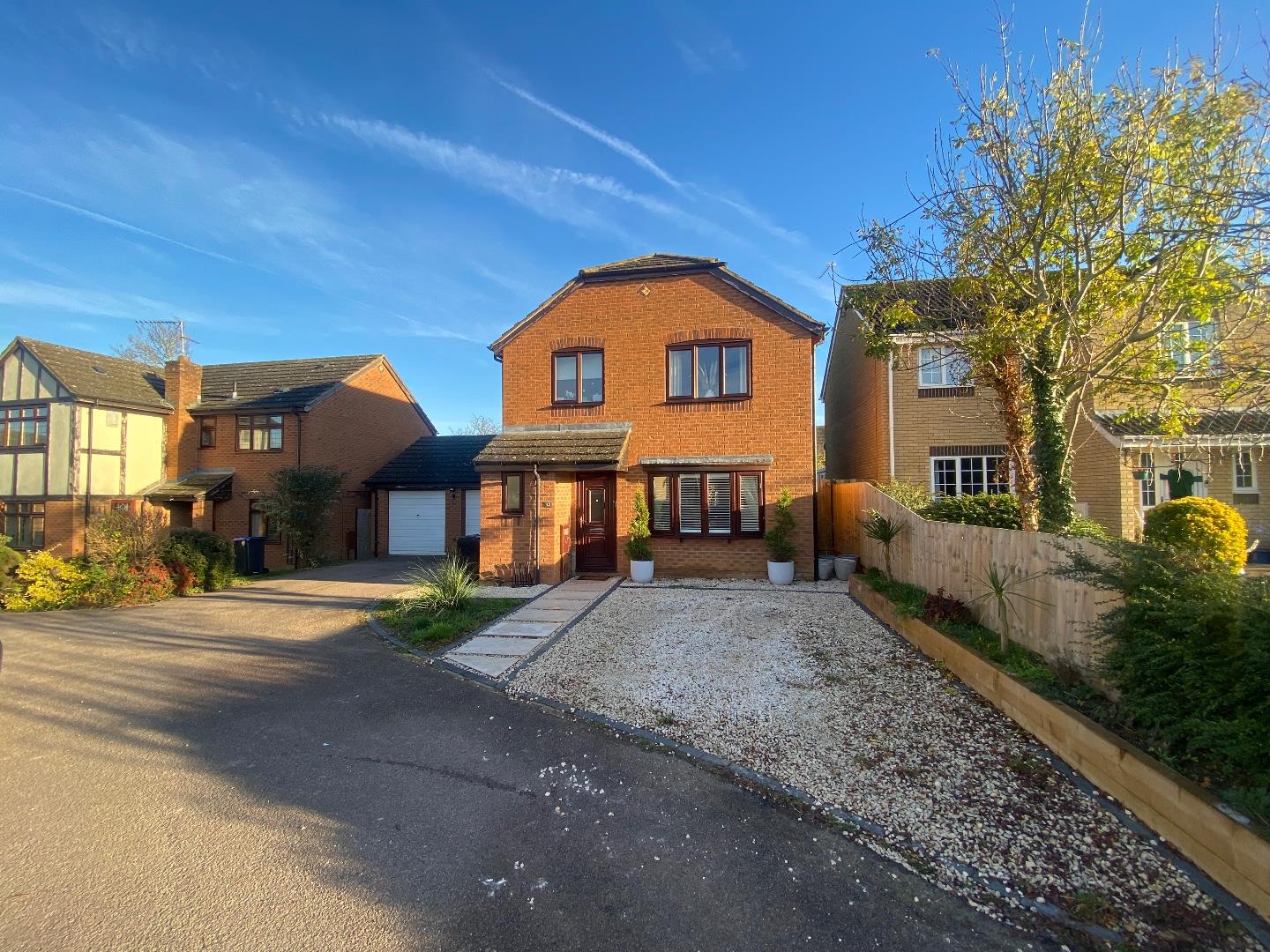 Excelsior Gardens, Duston