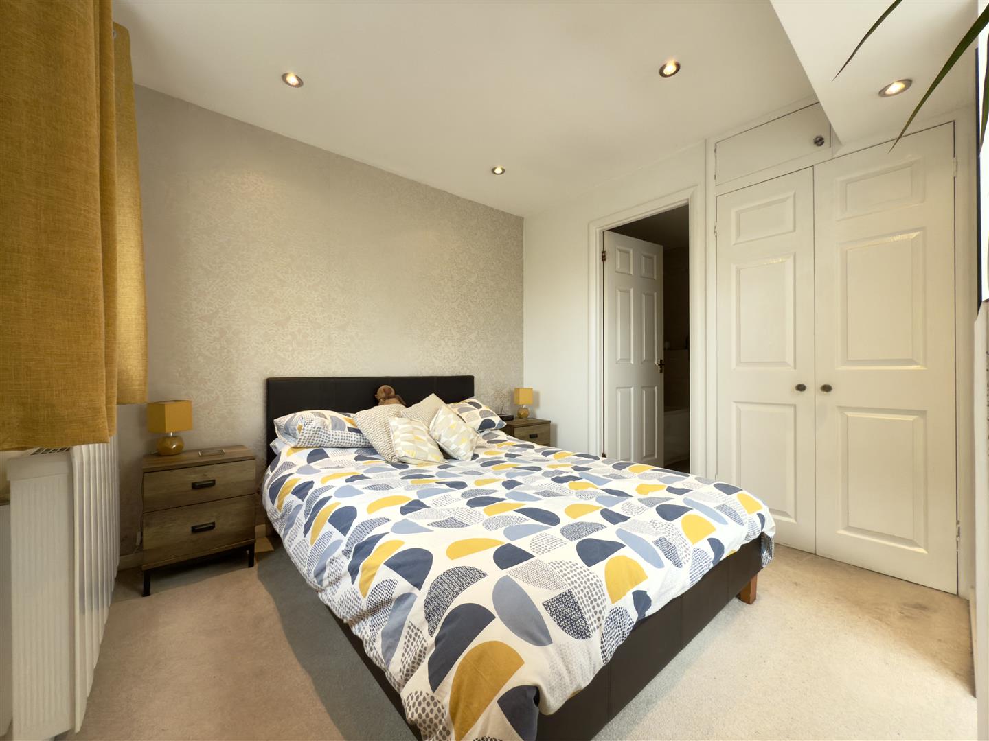 Beaune Close, Duston