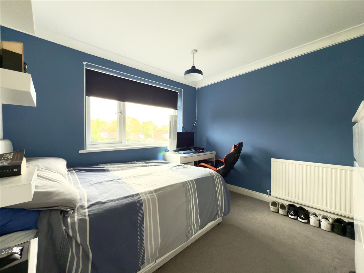 Knighton Close, Duston