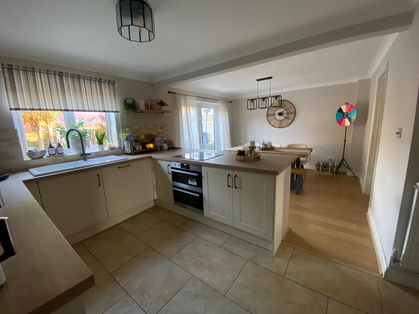 Excelsior Gardens, Duston