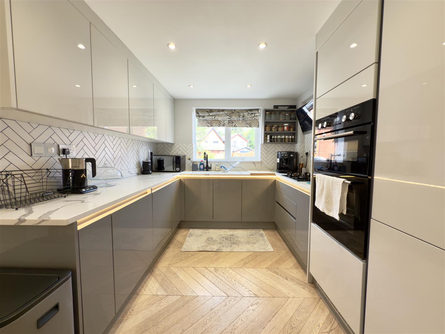 Limoges Court, Duston