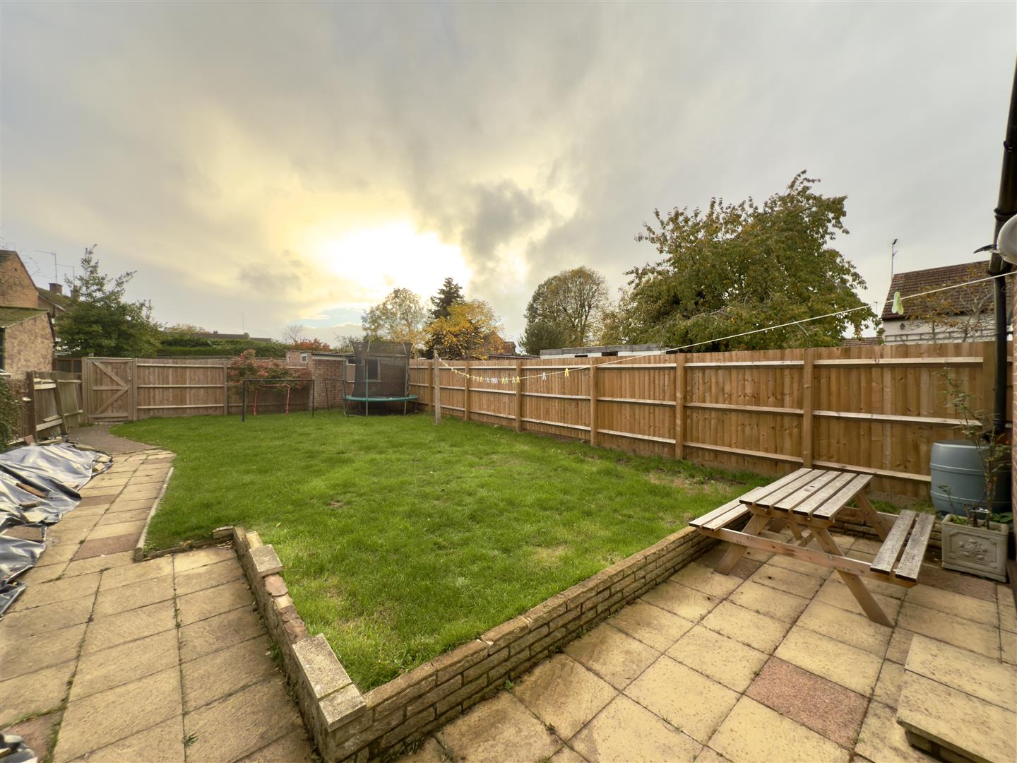 Harlestone Road, Duston