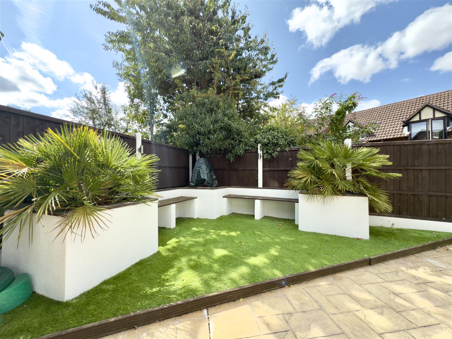 Limoges Court, Duston