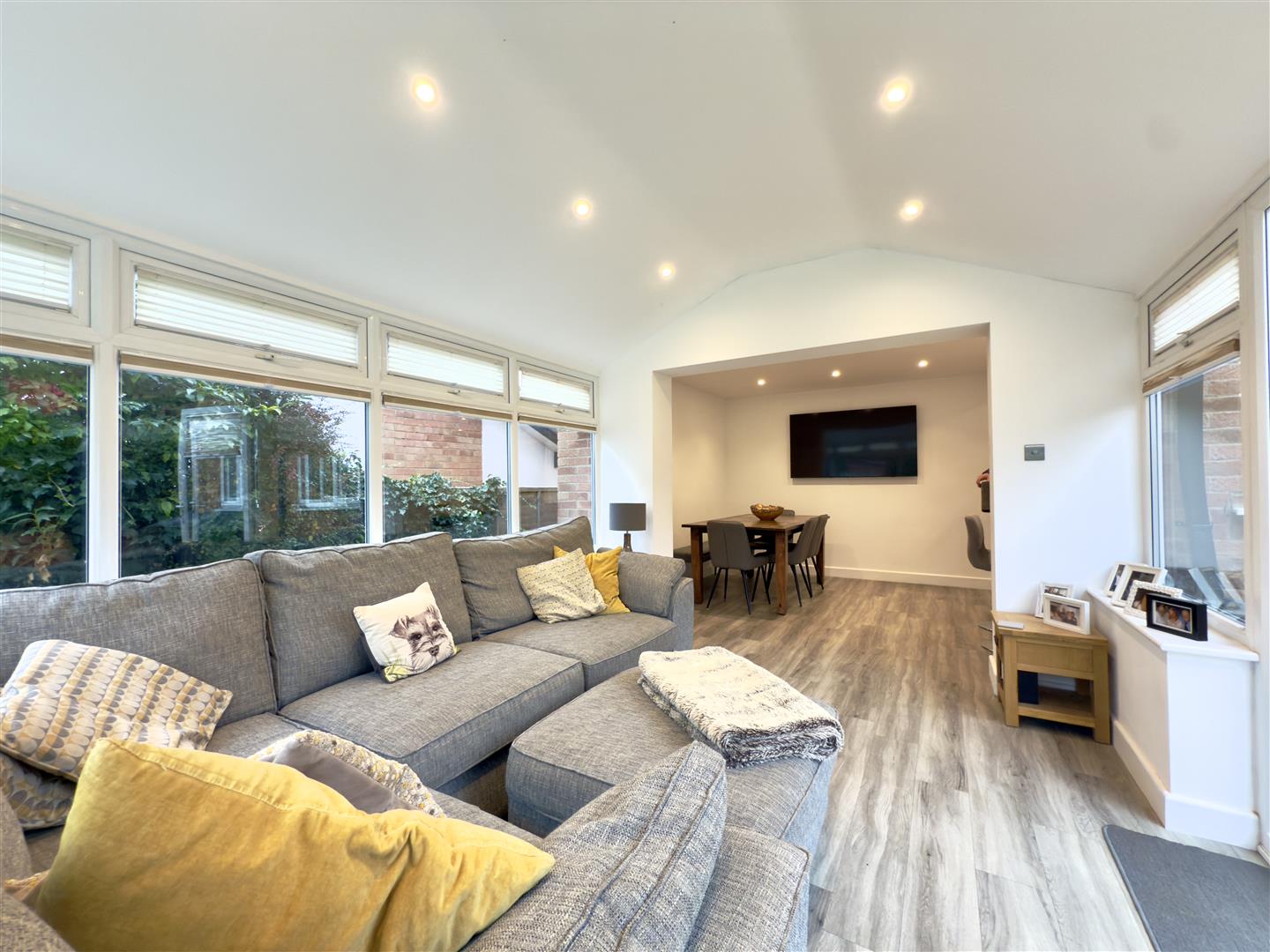 Knighton Close, Duston