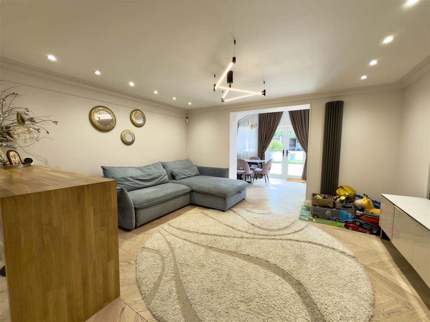 Limoges Court, Duston