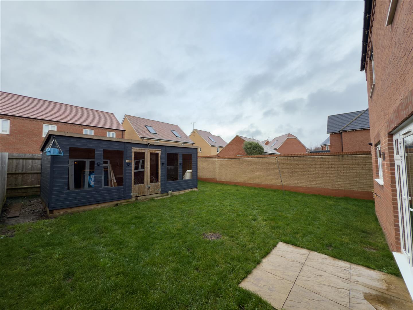 Ash Tree Road, Duston