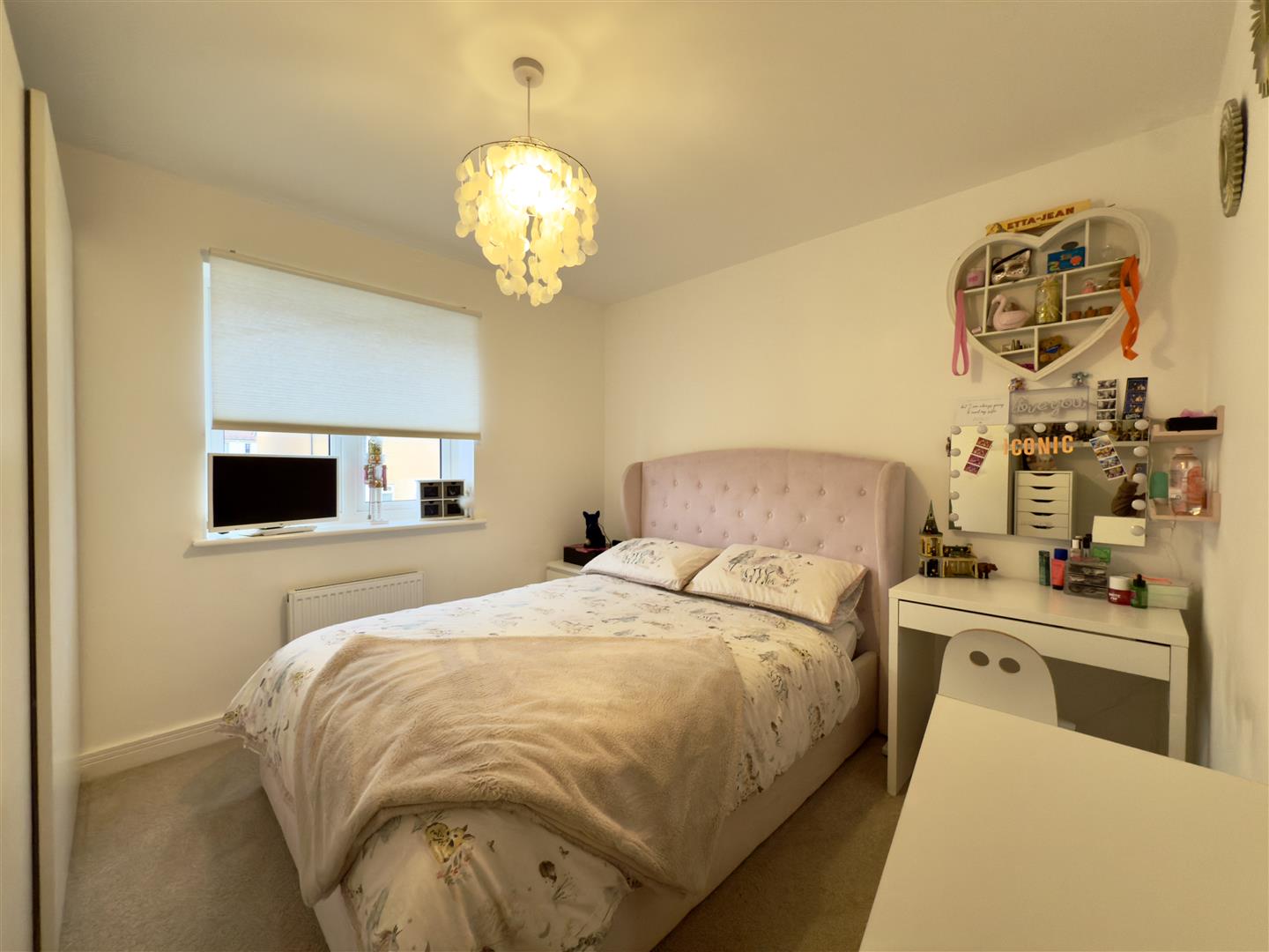 Ash Tree Road, Duston