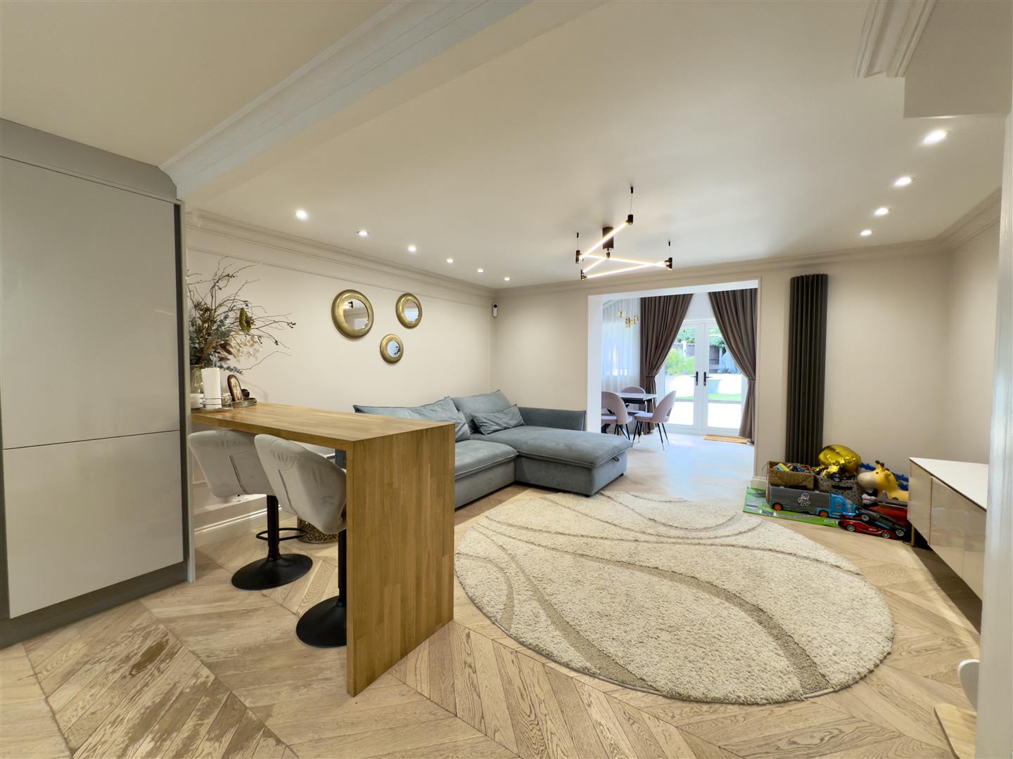 Limoges Court, Duston