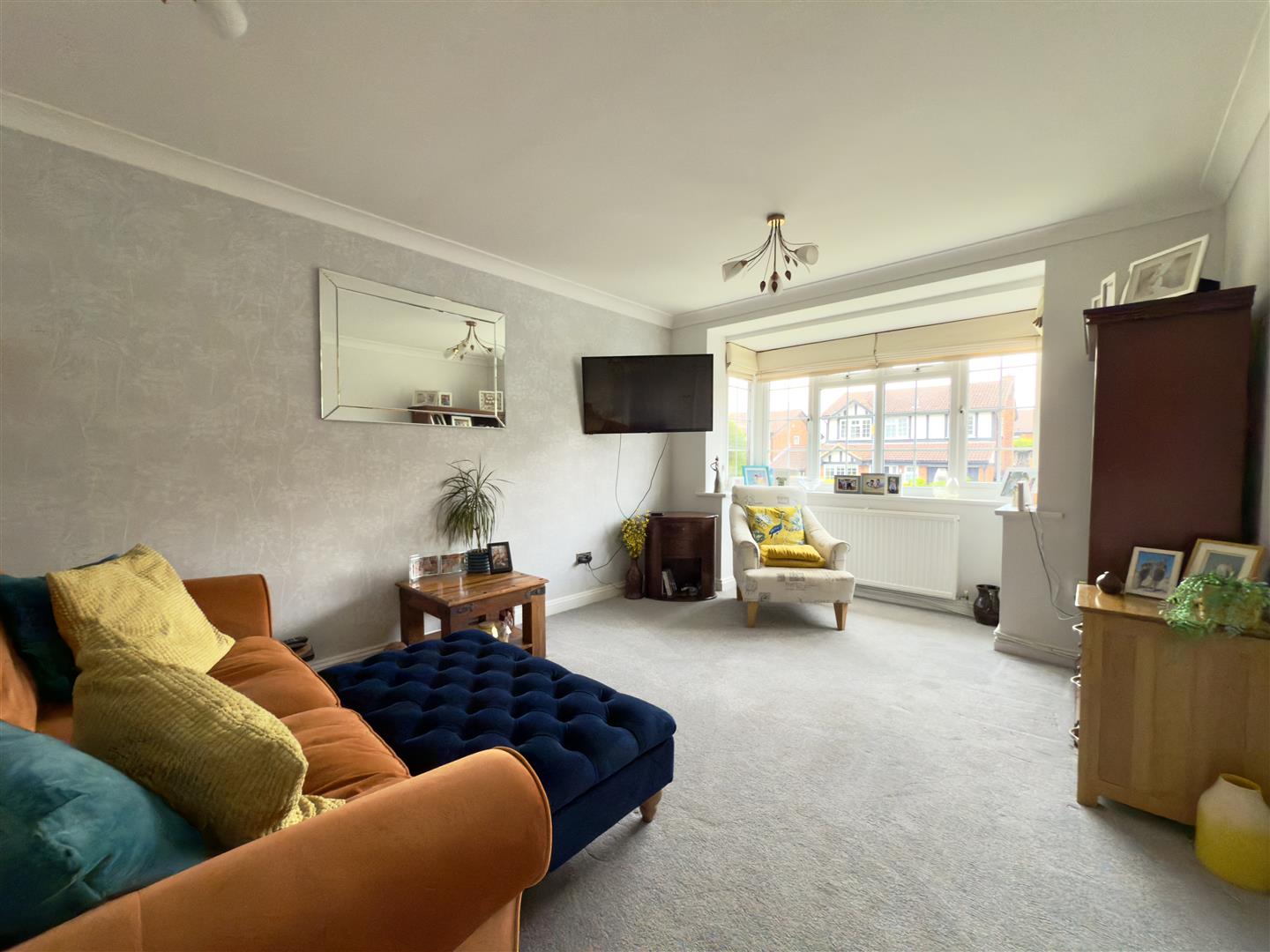 Knighton Close, Duston