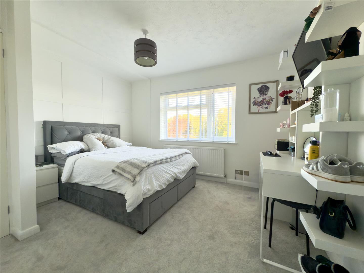 Edgehill Road, Duston