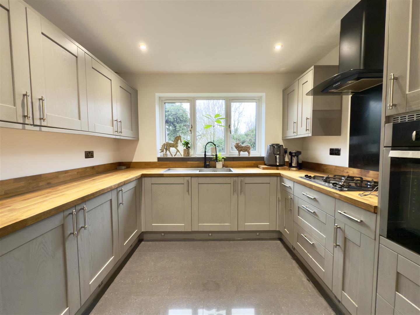 Liberty Drive, Duston