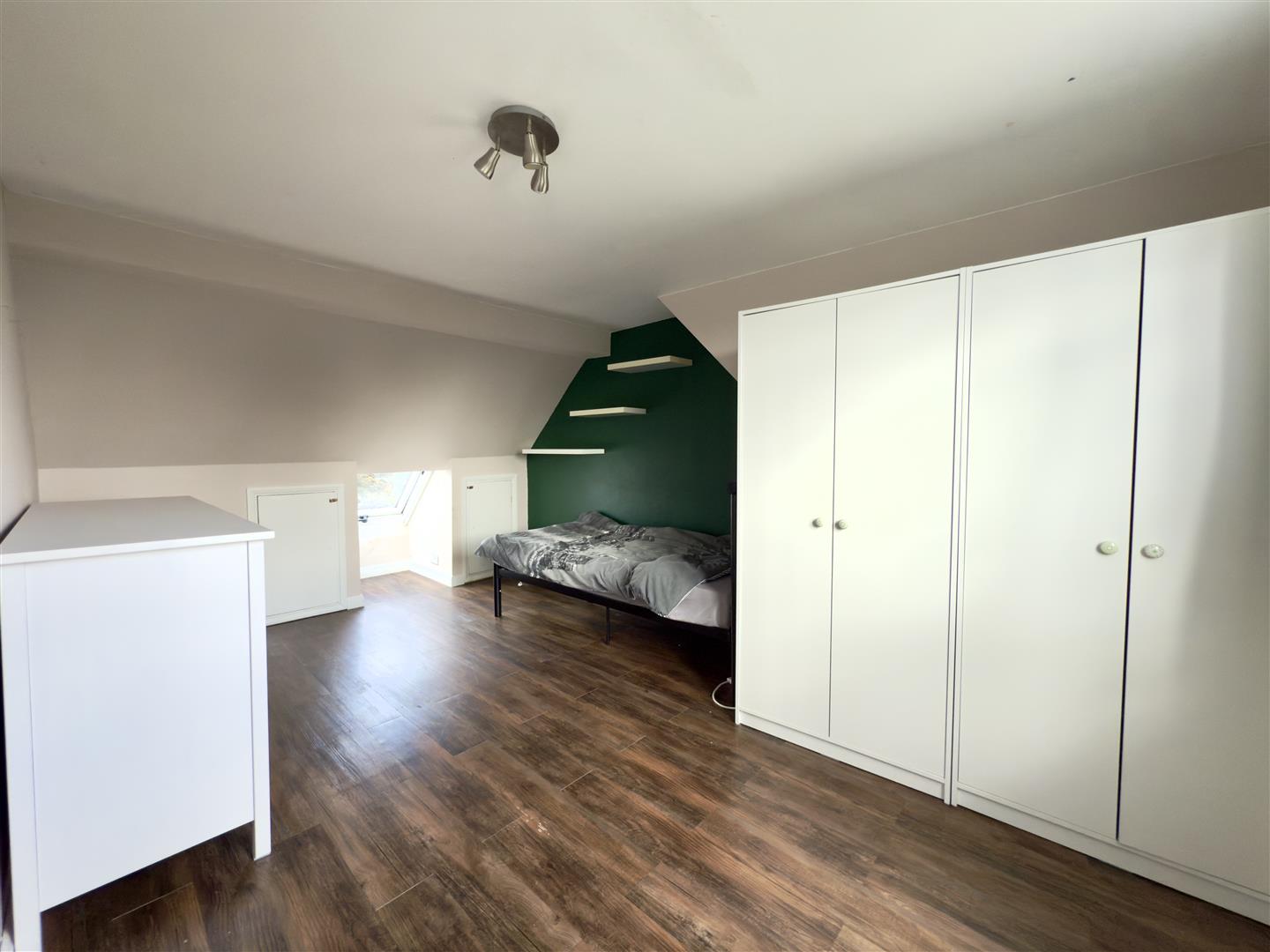 Eastfield Road, Duston