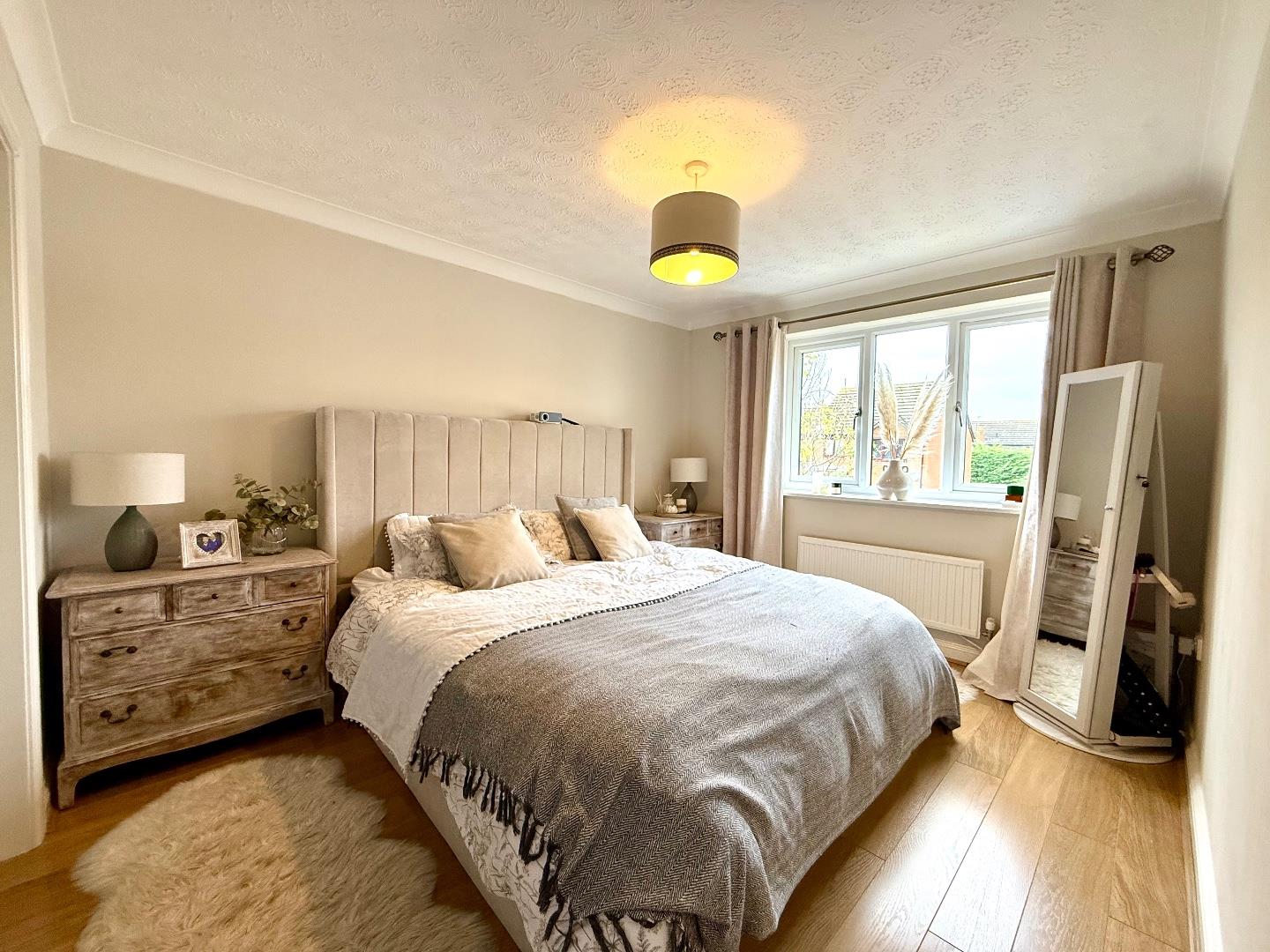 Excelsior Gardens, Duston