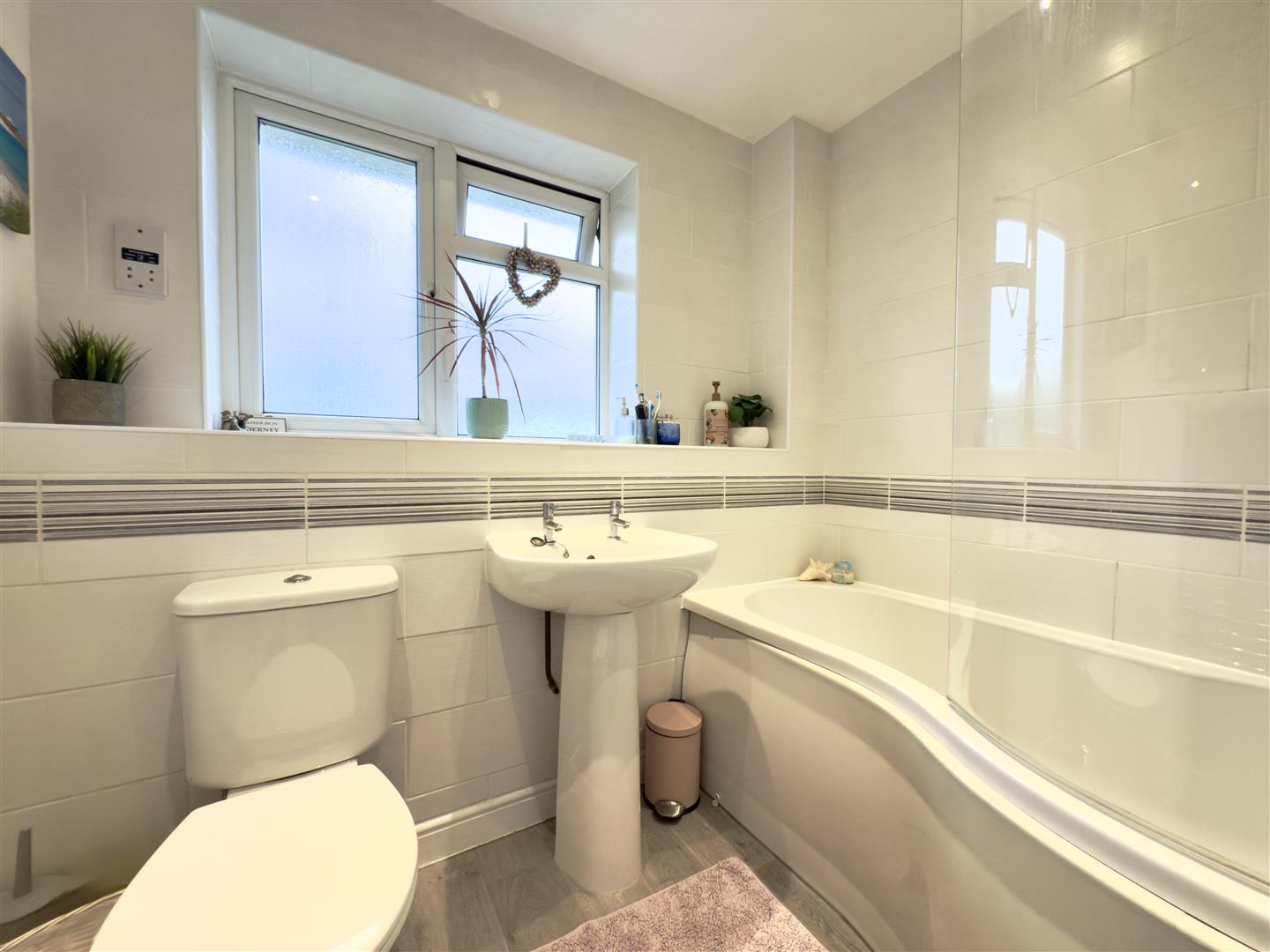 Knighton Close, Duston