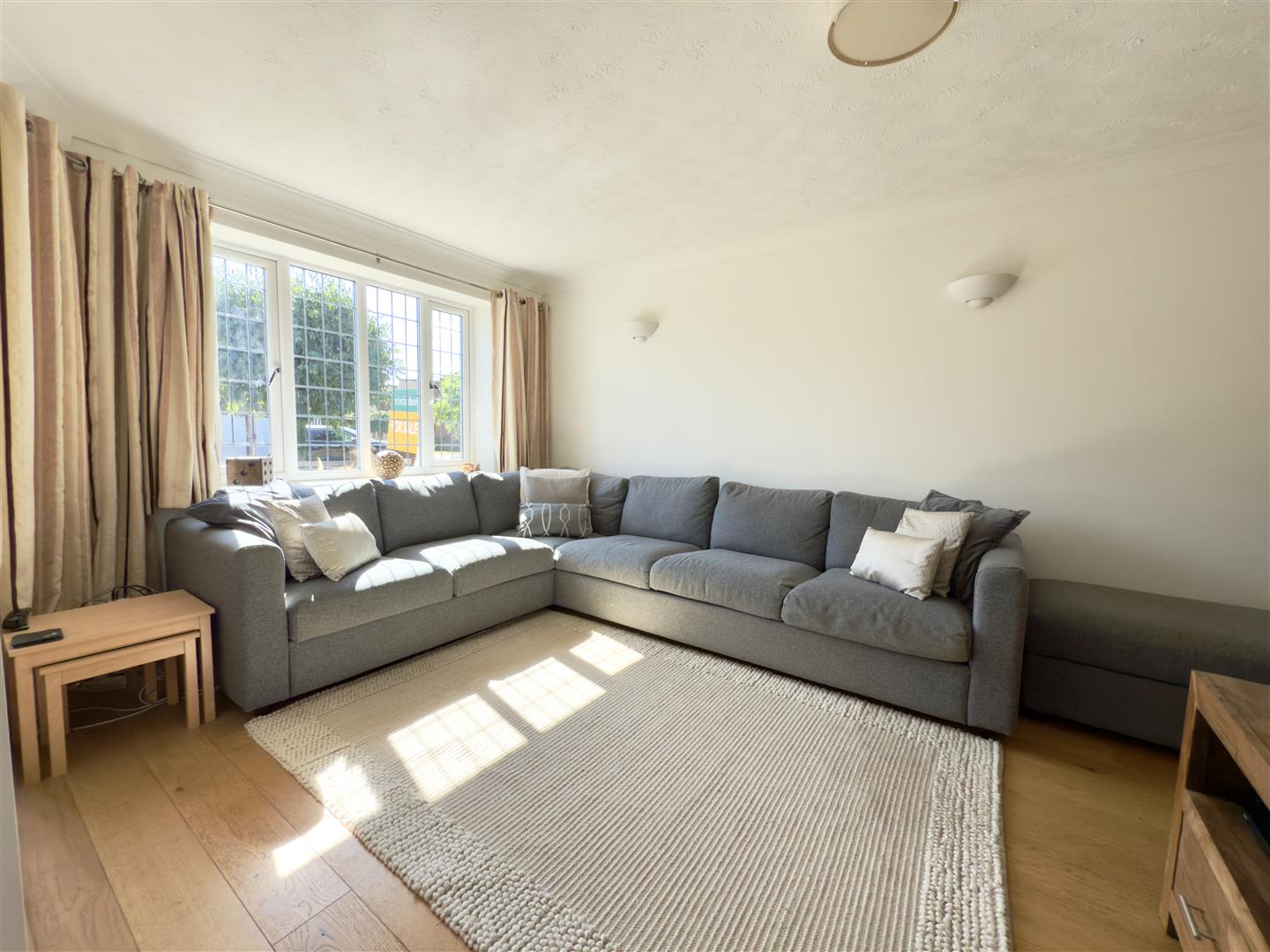 Macon Close, Duston