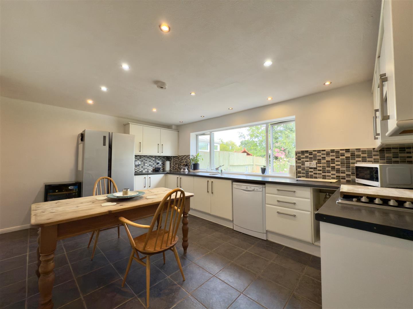Kislingbury Road, Bugbrooke