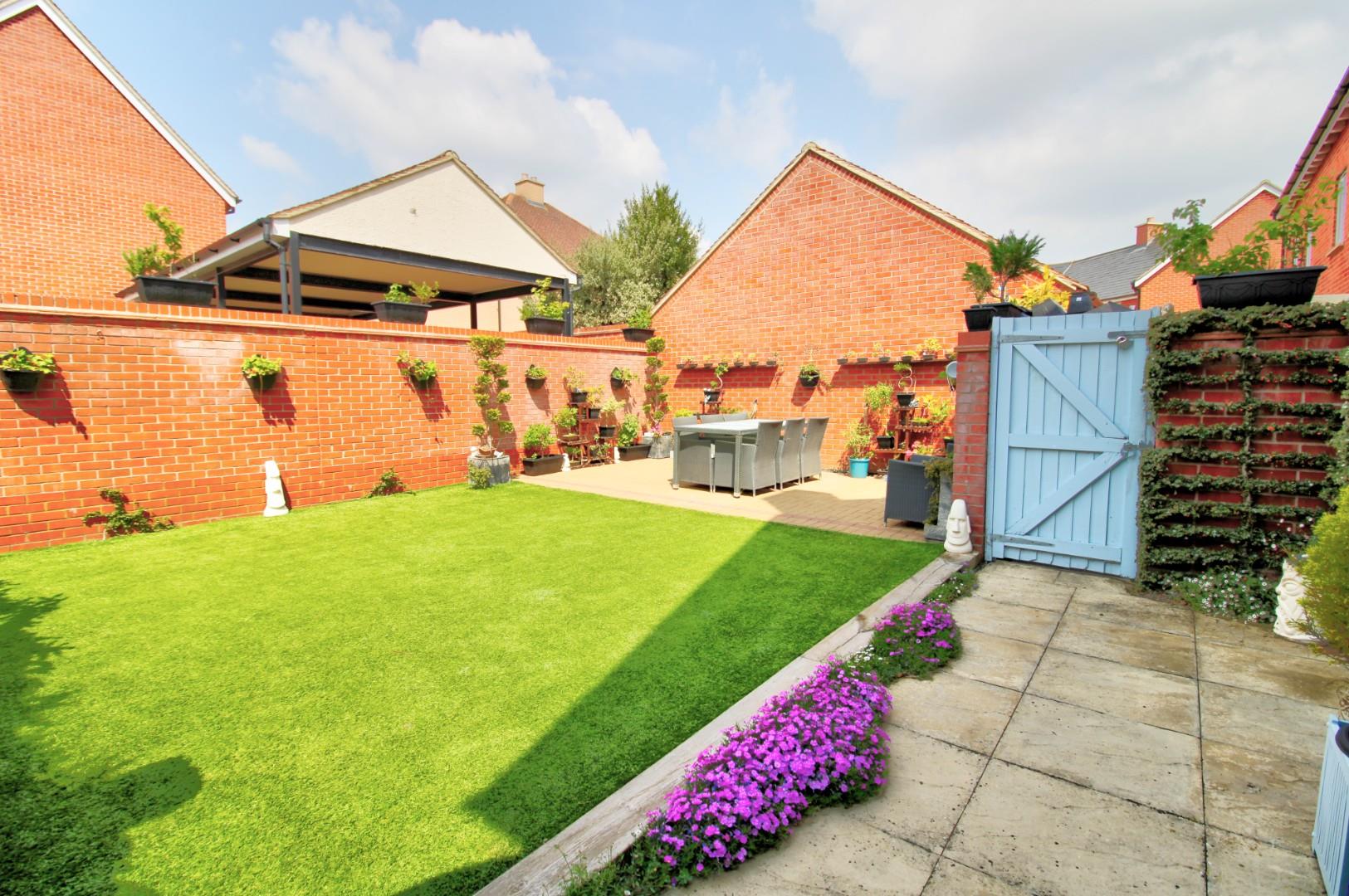 Maxwell Crescent, Duston