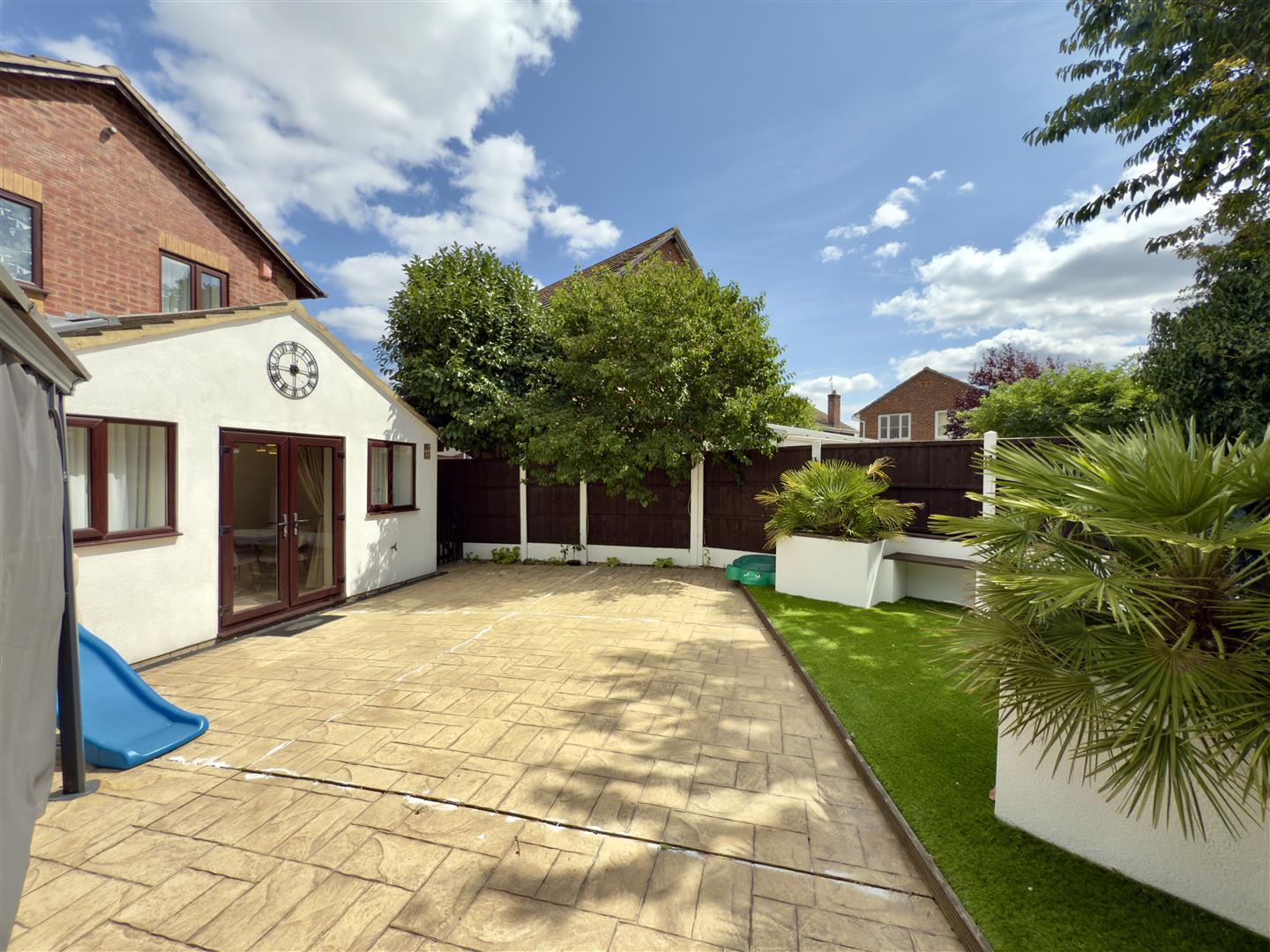 Limoges Court, Duston