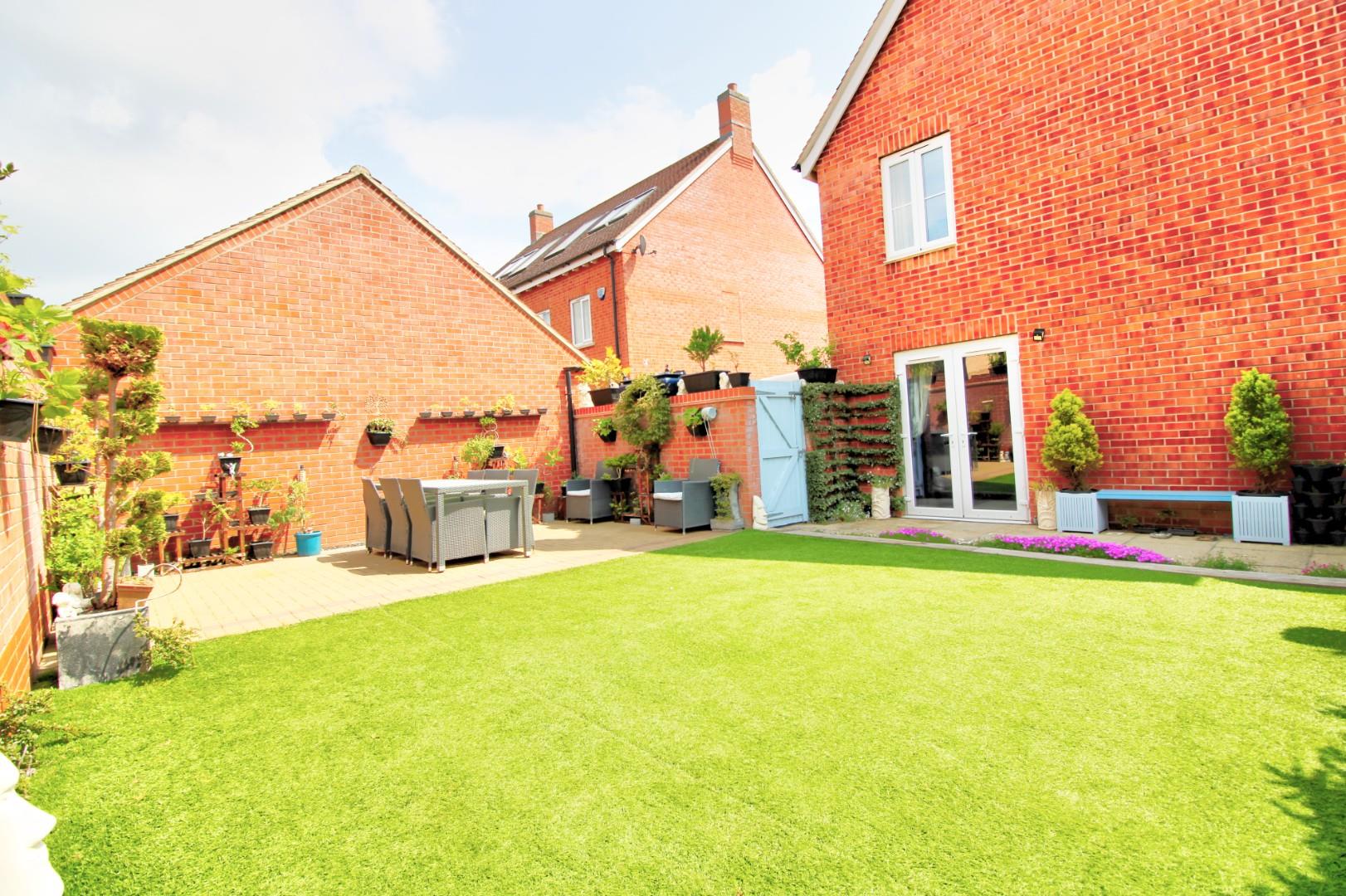 Maxwell Crescent, Duston