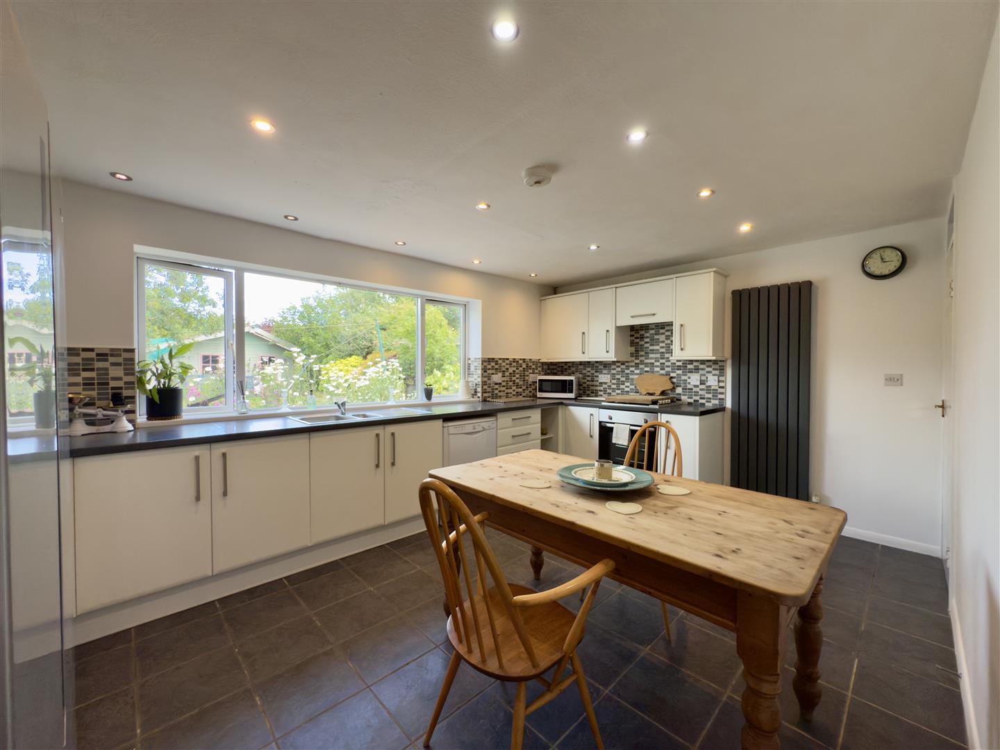 Kislingbury Road, Bugbrooke