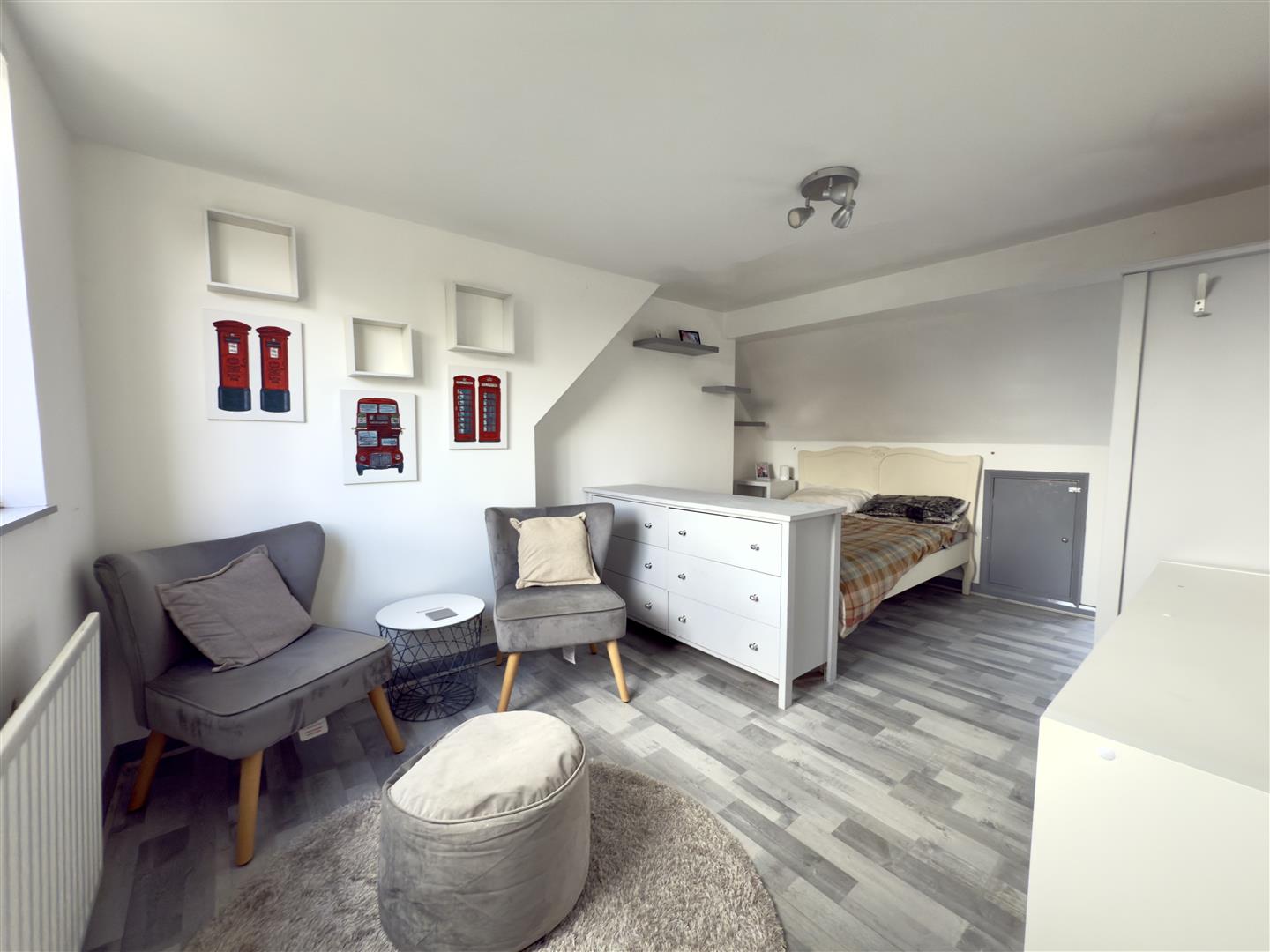 Eastfield Road, Duston