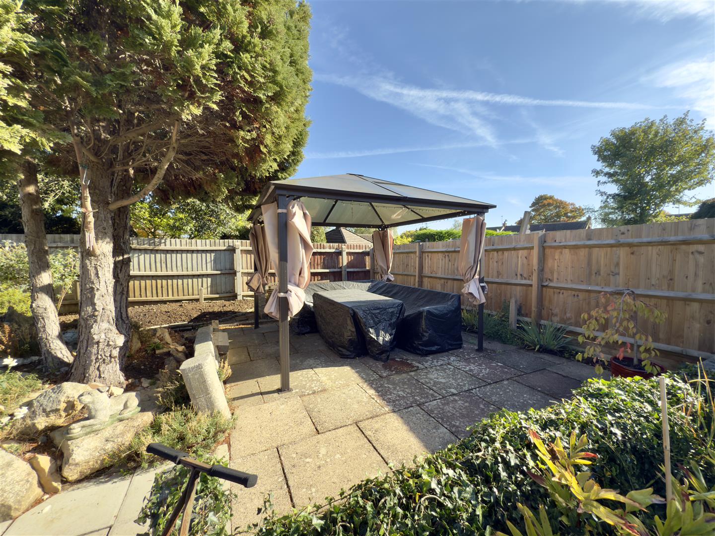 Edgehill Road, Duston