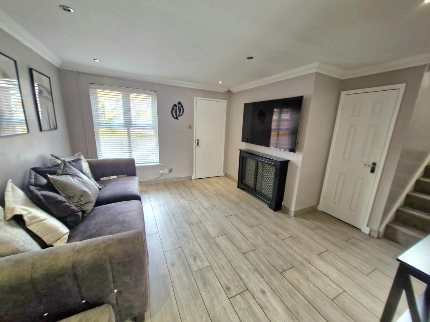 Leah Bank, Sandringham Gardens