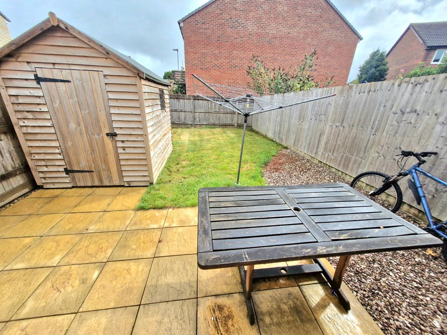 Harvester Way, Buckingham Fields