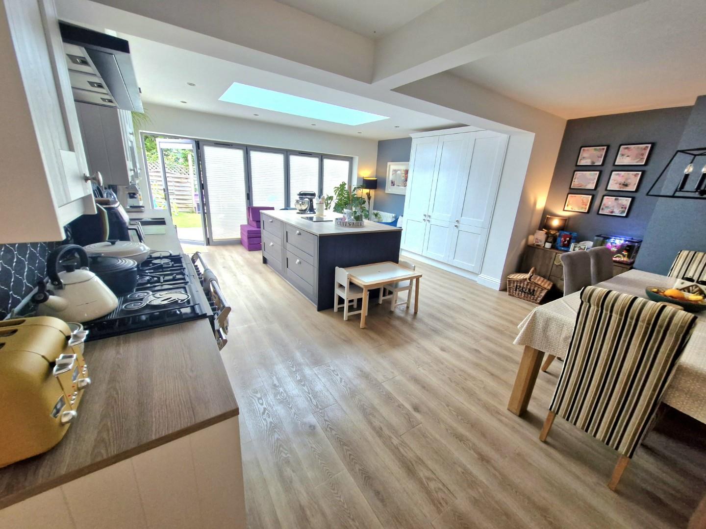 Parkfield Avenue, Delapre