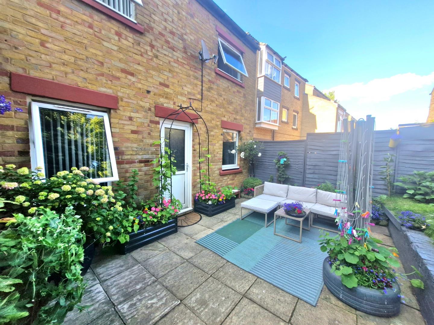 Rainsborough Crescent, Briar Hill