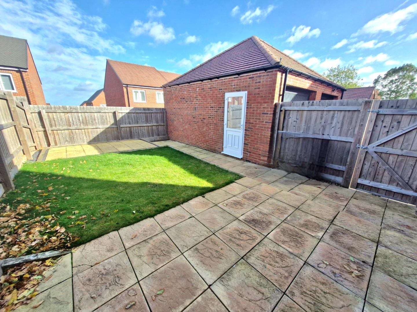 Harvester Way, Buckingham Fields