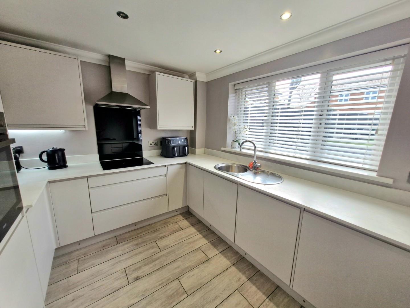 Leah Bank, Sandringham Gardens