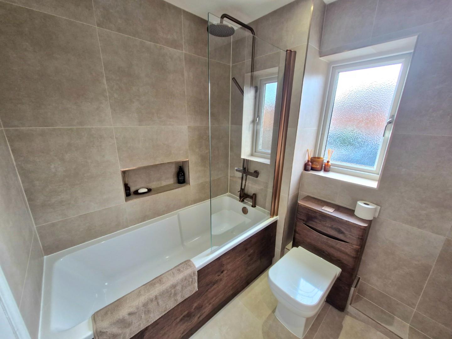 Leah Bank, Sandringham Gardens