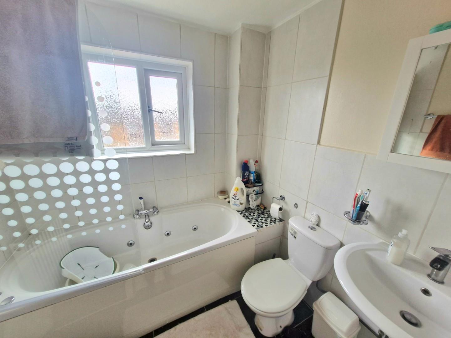 Jubilee Close, Roselands