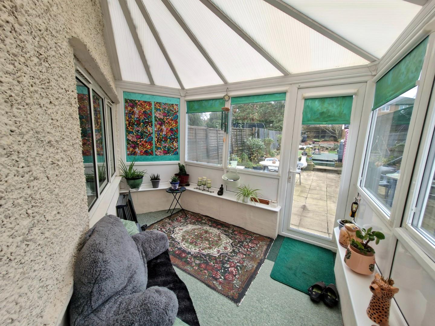 Queen Eleanor Terrace, Far Cotton