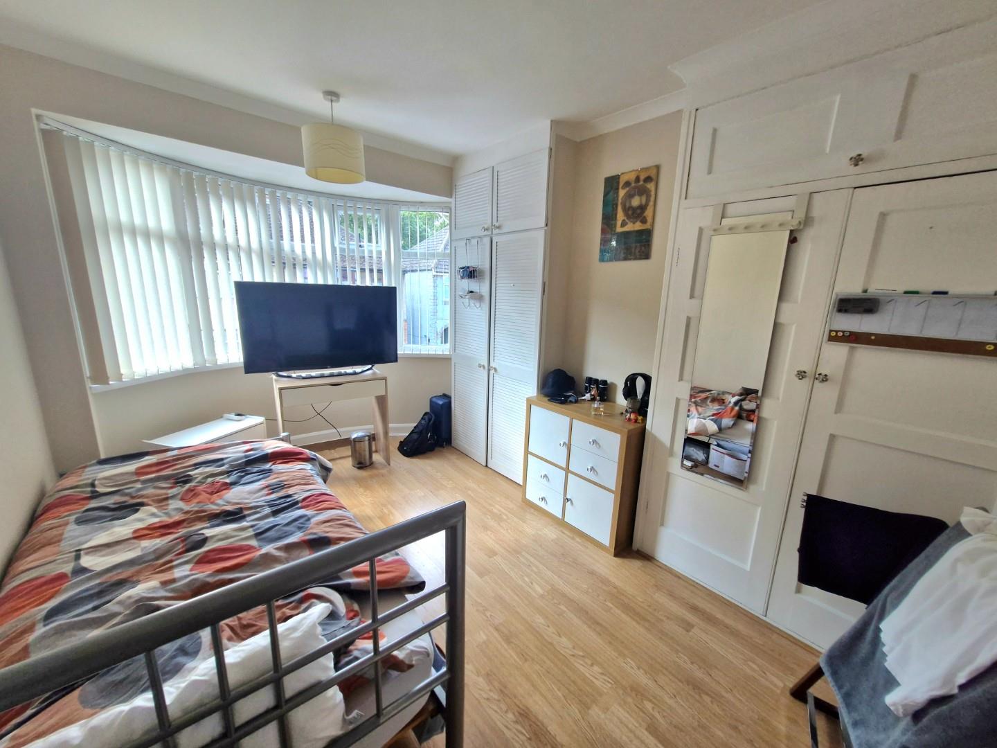 Southfield Avenue, Far Cotton