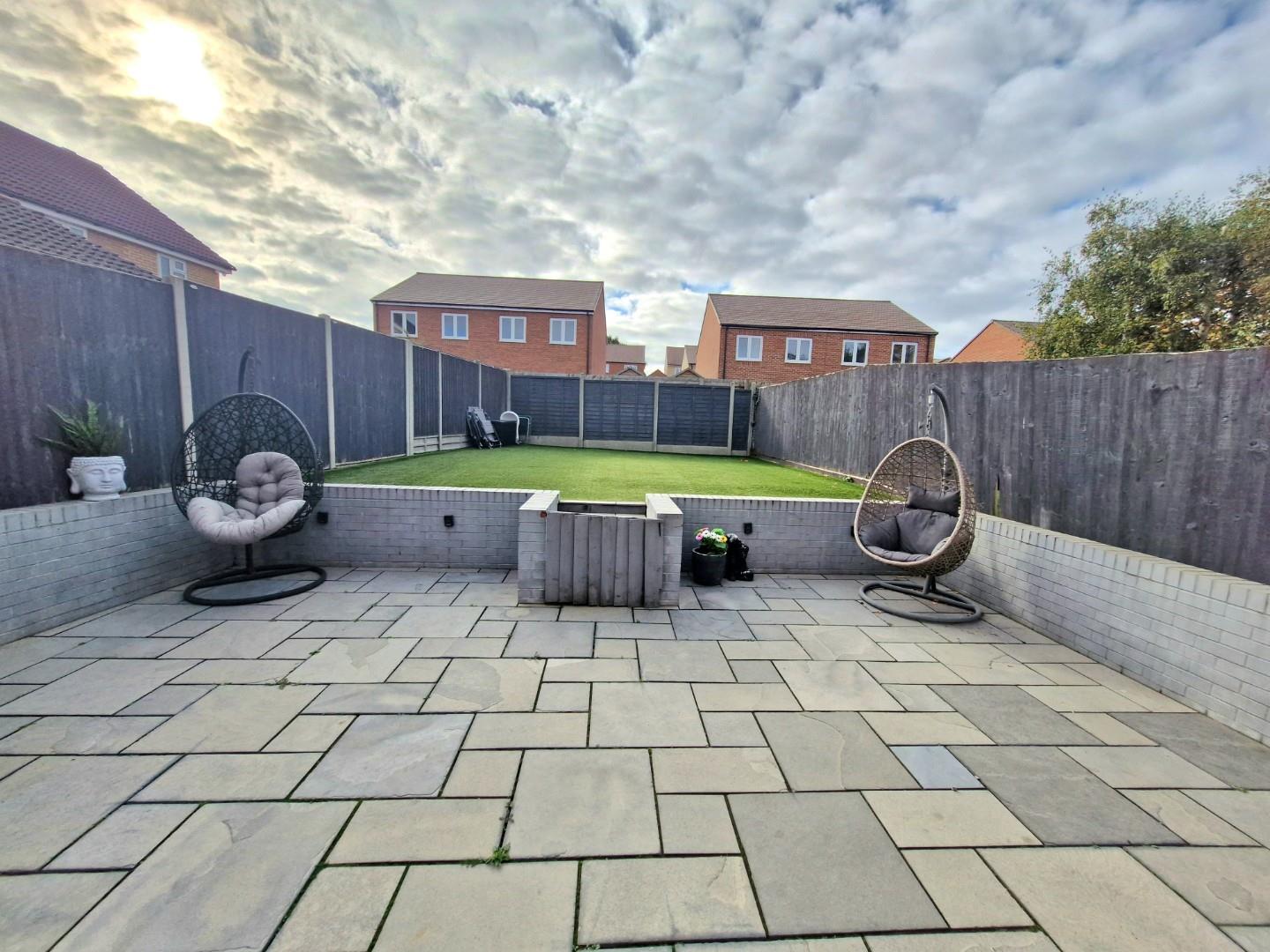 Leah Bank, Sandringham Gardens