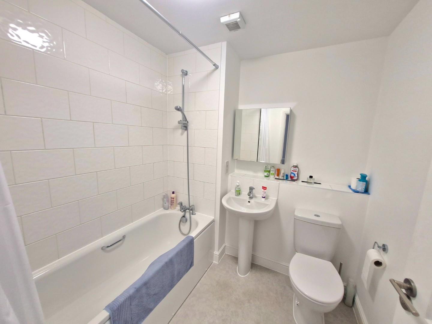 Harvester Way, Buckingham Fields