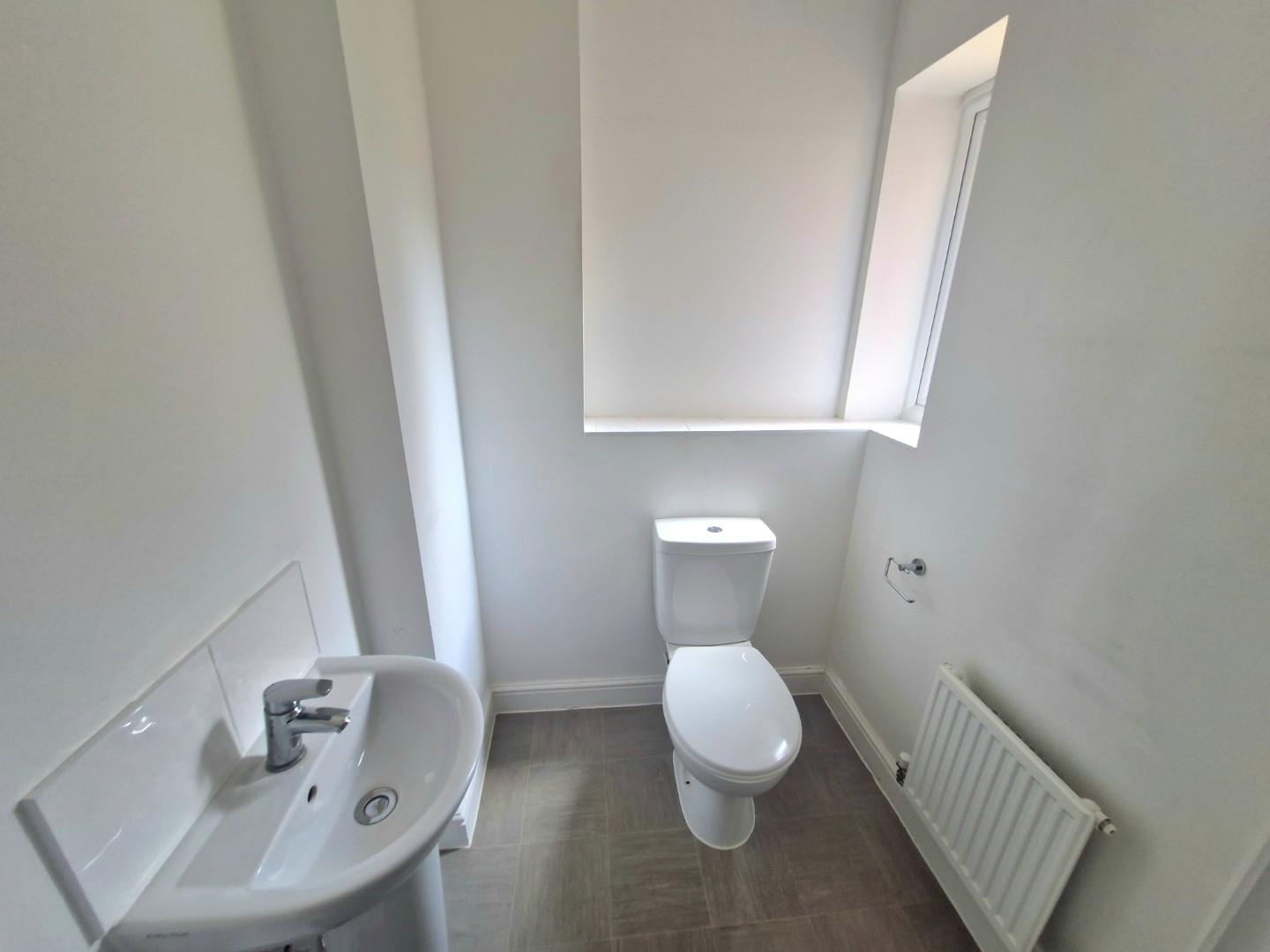 Harvester Way, Buckingham Fields